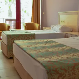 Hotel &